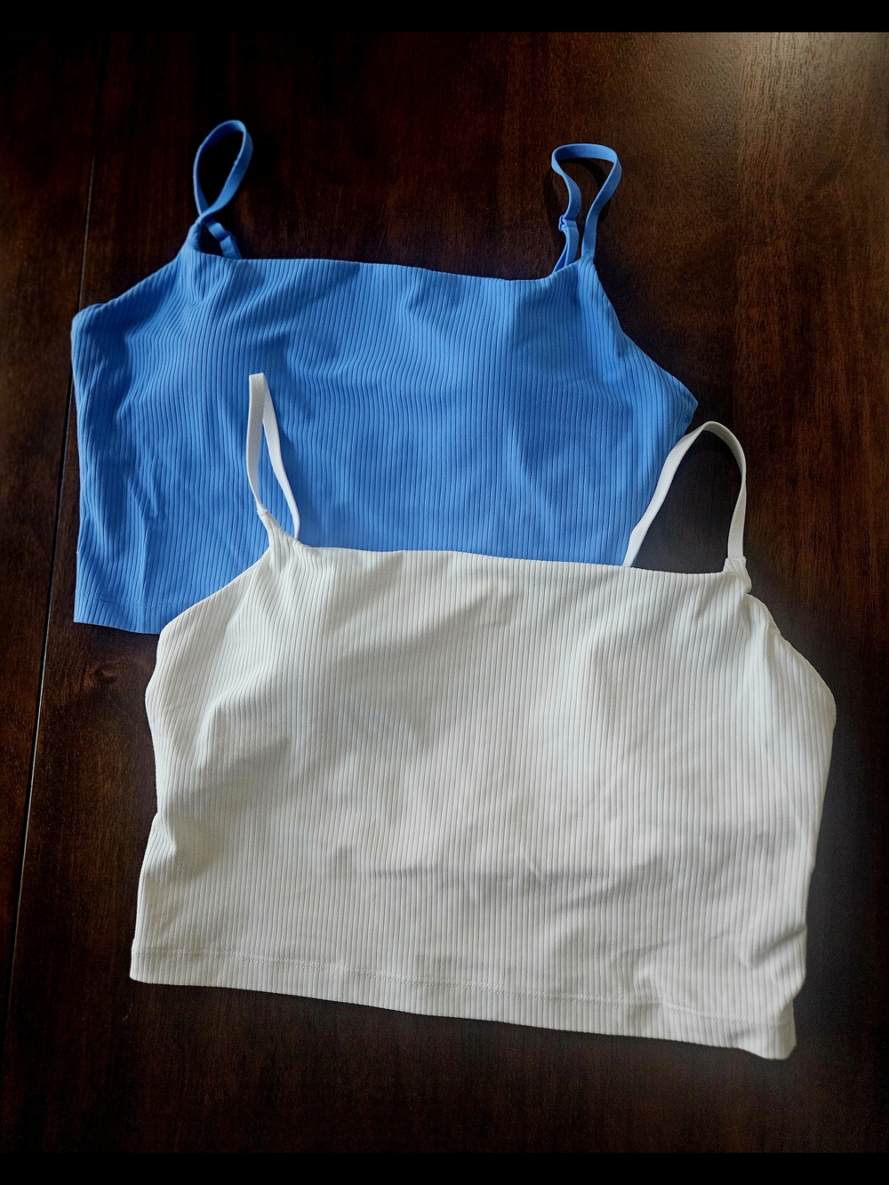Athleta Ribbed  Crop Tanks Sports Bra EUC